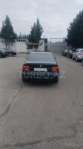 BMW 528 1997, 410,000 km - 2.8 l - Bakı