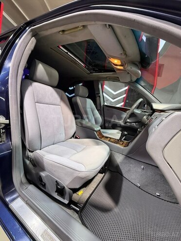 Mercedes E 270 1999, 315,000 km - 2.7 l - Sumqayıt