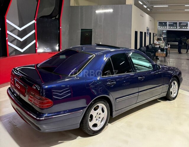 Mercedes E 270 1999, 315,000 km - 2.7 l - Sumqayıt