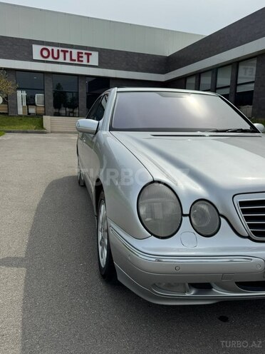 Mercedes E 220 2000, 450,623 km - 2.2 l - Ağstafa