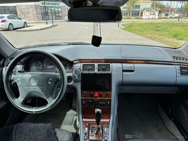 Mercedes E 220 2000, 450,623 km - 2.2 l - Ağstafa