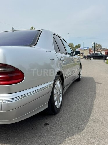 Mercedes E 220 2000, 450,623 km - 2.2 l - Ağstafa