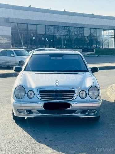 Mercedes E 220 2000, 450,623 km - 2.2 l - Ağstafa