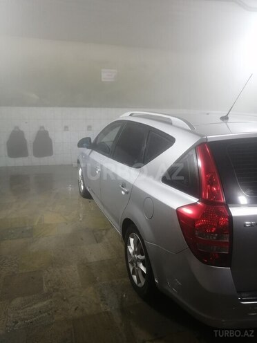 Kia  2008, 200,000 km - 1.4 l - Quba