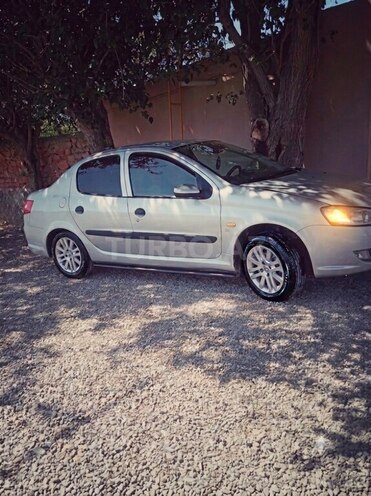 Iran Khodro Runna 2014, 393,000 km - 1.6 л - Naxçıvan