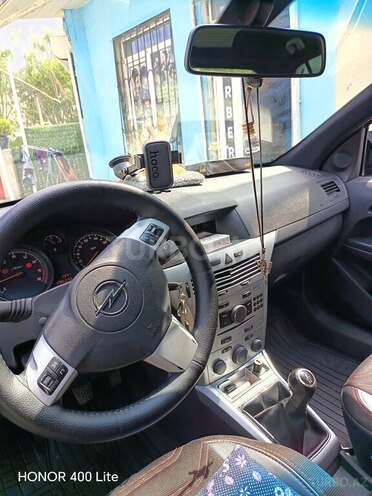 Opel Astra 2009, 290,000 km - 1.4 l - Bakı