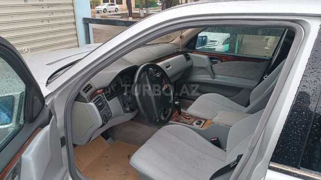 Mercedes E 220 1999, 356,000 km - 2.2 l - Sumqayıt