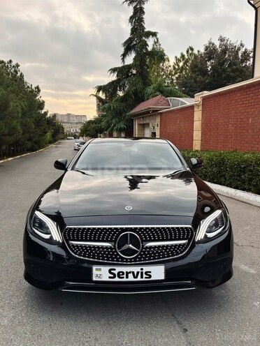 Mercedes E 220 d 2018, 136,300 km - 2.0 л - Bakı