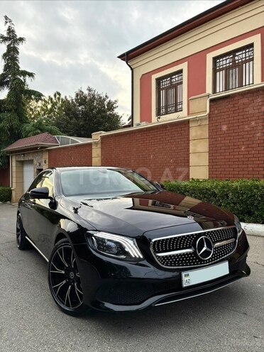 Mercedes E 220 d 2018, 136,300 km - 2.0 л - Bakı