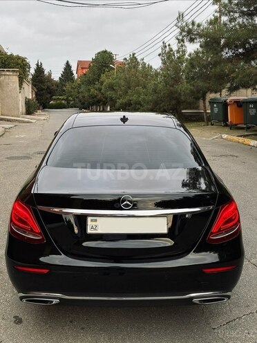 Mercedes E 220 d 2018, 136,300 km - 2.0 л - Bakı