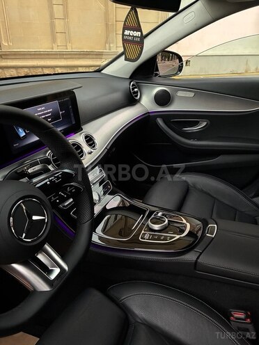 Mercedes E 220 d 2018, 136,300 km - 2.0 л - Bakı