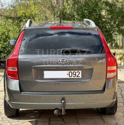 Kia  2010, 284,000 km - 1.6 l - Bakı