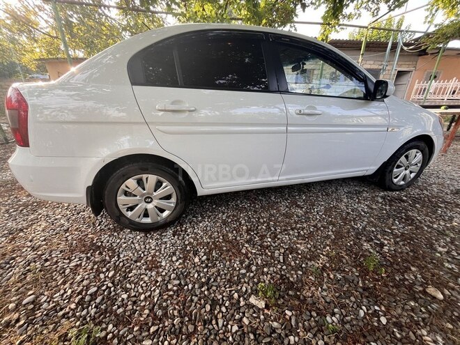Hyundai Accent 2010, 373,000 km - 1.4 л - Kürdəmir
