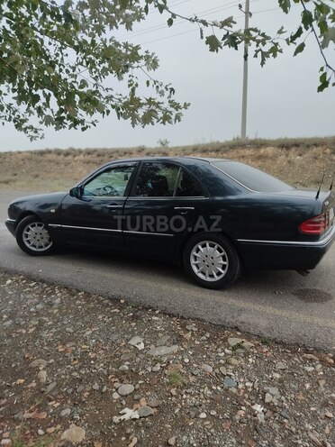 Mercedes E 280 1996, 434,300 km - 2.8 л - Gəncə