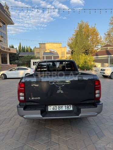 Mitsubishi L200 2024, 120,000 km - 2.4 l - Quba