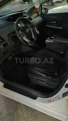 Toyota Prius V 2014, 264,000 km - 1.8 l - Bakı