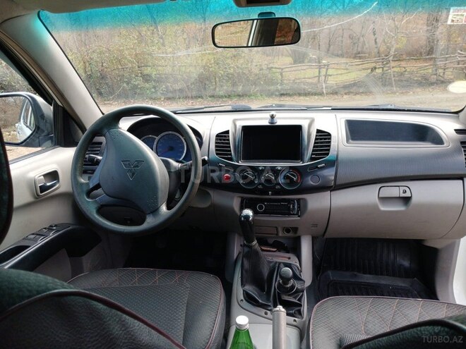 Mitsubishi L200 2008, 400,000 km - 2.5 l - Şamaxı