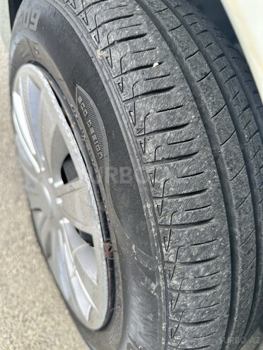 Nissan March 2011, 102,000 km - 1.2 л - Bakı