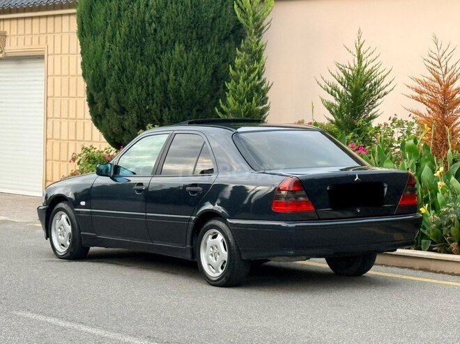 Mercedes C 230 2000, 244,559 km - 1.8 l - Bakı