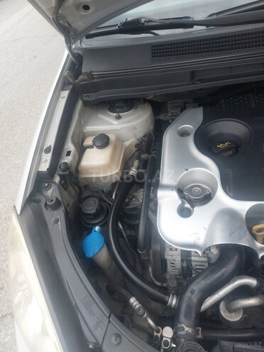 Kia Carens 2006, 345,121 km - 2.0 l - Bakı