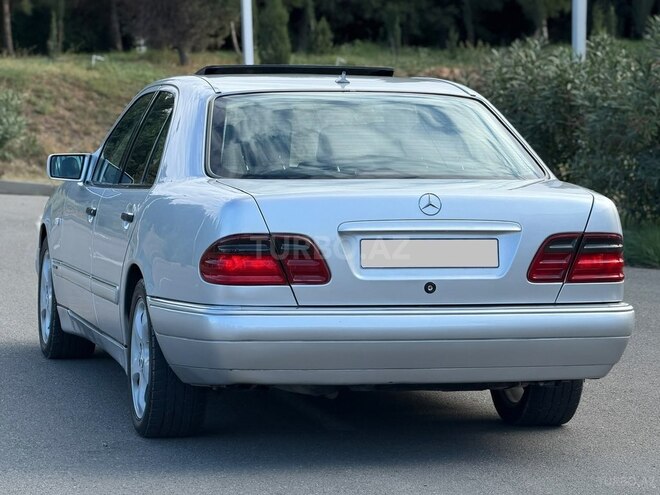 Mercedes E 240 1999, 248,560 km - 2.4 л - Gəncə