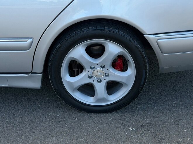 Mercedes E 240 1999, 248,560 km - 2.4 л - Gəncə