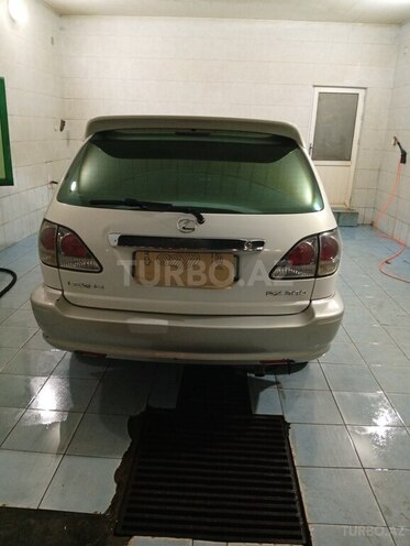 Lexus RX 300 2001, 241,361 km - 3.0 л - Qusar