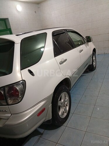 Lexus RX 300 2001, 241,361 km - 3.0 л - Qusar