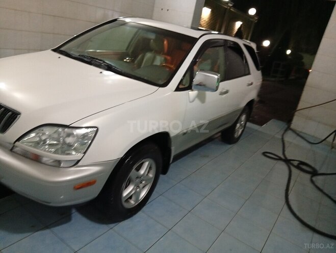 Lexus RX 300 2001, 241,361 km - 3.0 л - Qusar