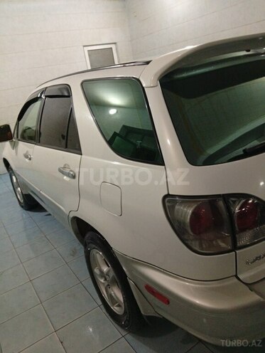 Lexus RX 300 2001, 241,361 km - 3.0 л - Qusar