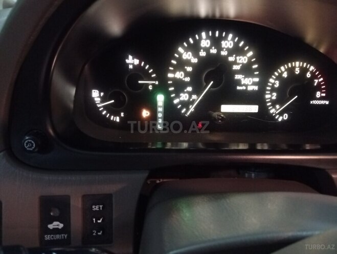 Lexus RX 300 2001, 241,361 km - 3.0 л - Qusar