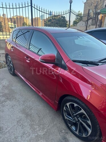 Toyota Corolla 2015, 210,000 km - 1.8 l - Bakı