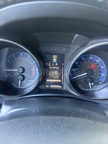 Toyota Corolla 2015, 210,000 km - 1.8 l - Bakı