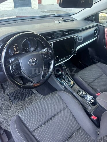 Toyota Corolla 2015, 210,000 km - 1.8 l - Bakı