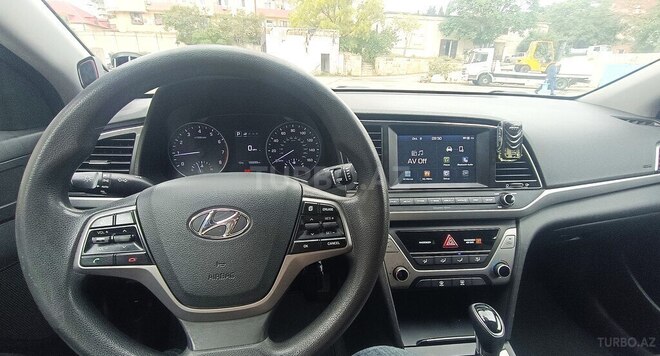 Hyundai Elantra 2018, 163,000 km - 2.0 l - Bakı