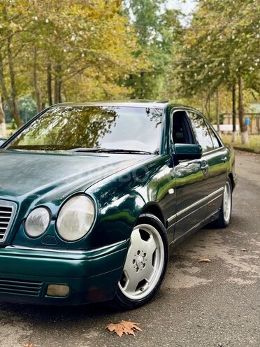 Mercedes E 230 1997, 295,000 km - 2.3 л - Masallı