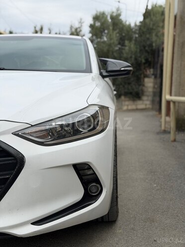 Hyundai Avante 2016, 250,000 km - 1.6 l - Bakı