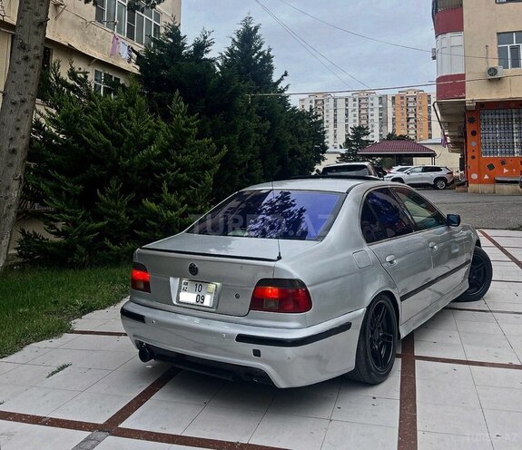 BMW 528 1999, 240,000 km - 2.8 л - Bakı