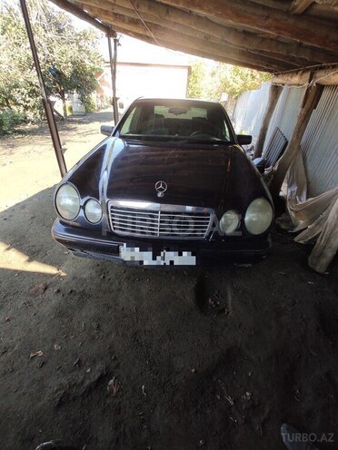 Mercedes E 230 1995, 300,000 km - 2.3 л - Balakən