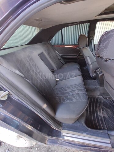 Mercedes E 230 1995, 300,000 km - 2.3 л - Balakən
