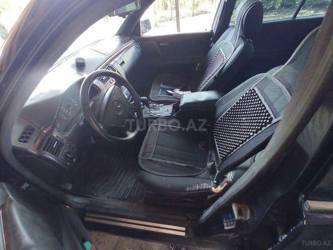 Mercedes E 230 1995, 300,000 km - 2.3 л - Balakən