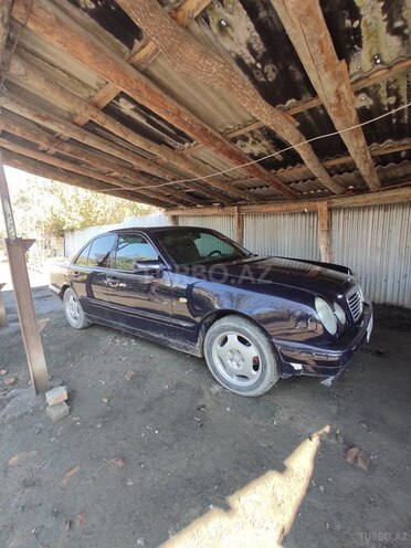 Mercedes E 230 1995, 300,000 km - 2.3 л - Balakən