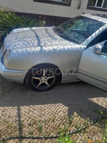 Mercedes E 290 1996, 680,000 km - 2.9 l - Astara
