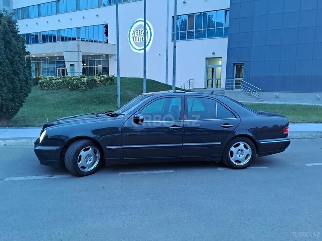 Mercedes E 240 2000, 258,251 km - 2.4 l - Mingəçevir