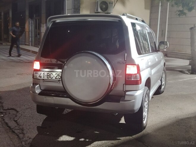 Mitsubishi Pajero io 2004, 325,000 km - 2.0 l - Ağcabədi