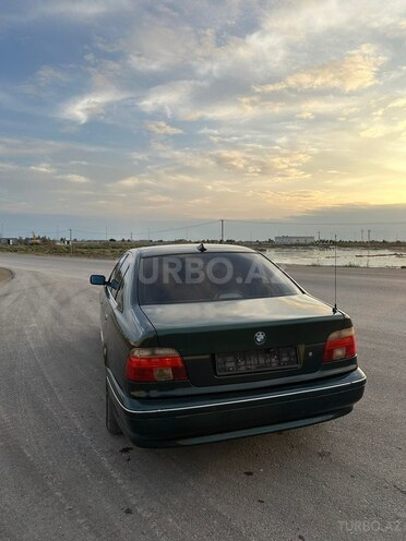 BMW 523 2000, 335,000 km - 2.5 l - Bakı