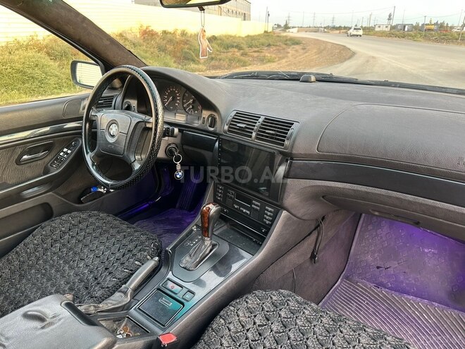 BMW 523 2000, 335,000 km - 2.5 l - Bakı