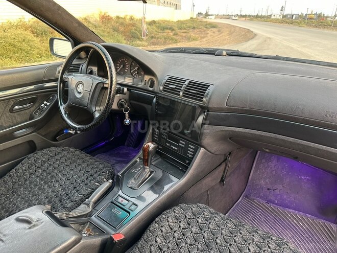 BMW 523 2000, 335,000 km - 2.5 l - Bakı