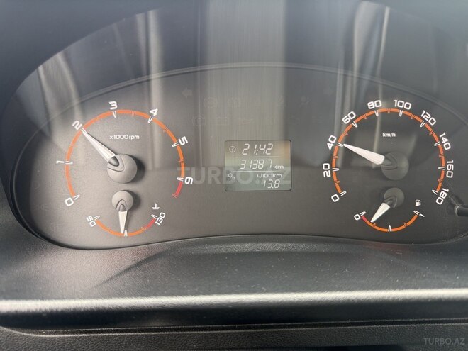 LADA (VAZ) Niva 2024, 31,000 km - 1.7 l - Bakı