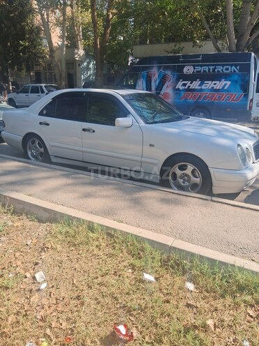 Mercedes E 280 4MATIC 1999, 250,000 km - 2.8 l - Mingəçevir